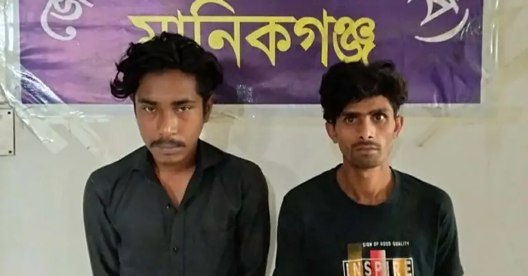 দুই মাদক ব্যবসায়ী আটক